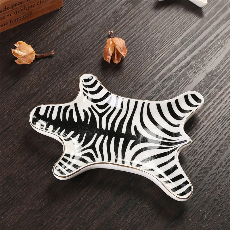 Полосатая тарелка для торта керамическая ювелирных изделий блюдо выпечки