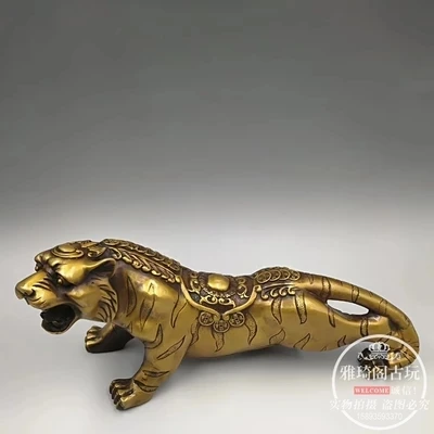 Antique pure copper leopard furnishings