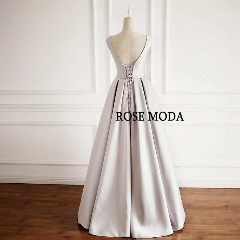 Женское платье с длинным рукавом Rose Moda серебристое светоотражающее треугольным