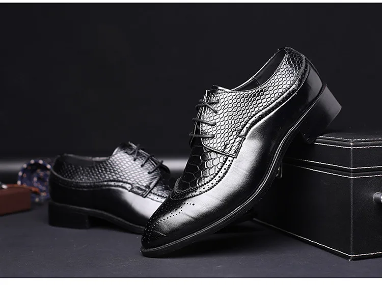 black Formal Shoes Модные Кожаные Туфли Мужские модельные туфли-оксфорды с острым носком для мужчин на шнуровке, дизайнерские роскошные мужские официальные туфли размера плюс 38-48 - Цвет: black Formal Shoes