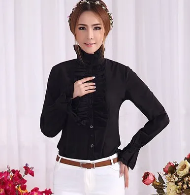 Модная женская рубашка с длинным рукавом высоким горлом и рюшами. |