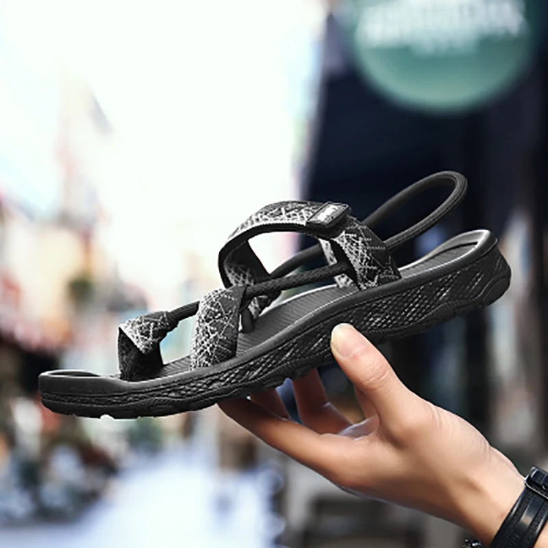 2018 летние модные мужские пляжные сандалии Мужская Уличная обувь в римском стиле