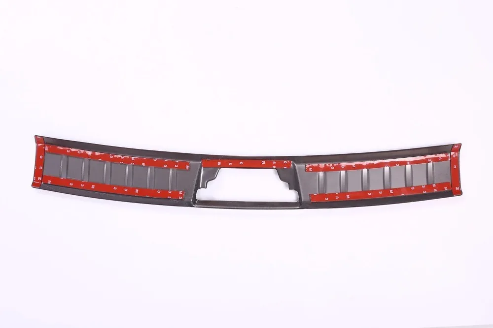 

Stainless steel Inner Rear Bumper Guard Plate Cover Trim For Jaguar F-Pace X761 2016-2017 Car Accessories