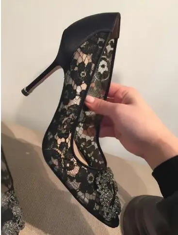 

Sexy Black Lace Satin High Heel Dress Shoes Pointed Toe Crystal Buckle Toe Women Party Dress Shoes High Quality Real Photo