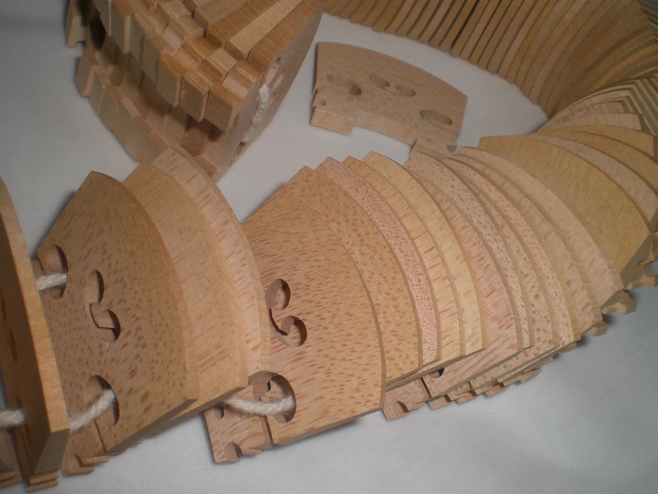 1 шт. Старый европейский мостик для скрипки из клена 4/4 скрипка мост полный размер