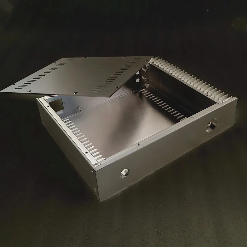 Caixa de Alumínio para Amplificador de Potência Brzhifi Radiador Único Sx3207s