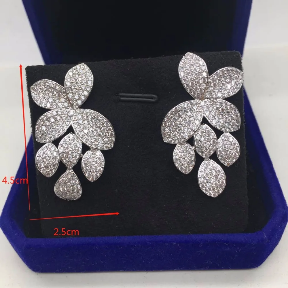 Женские серьги с фианитом крупными листьями и цветком розы свадебные