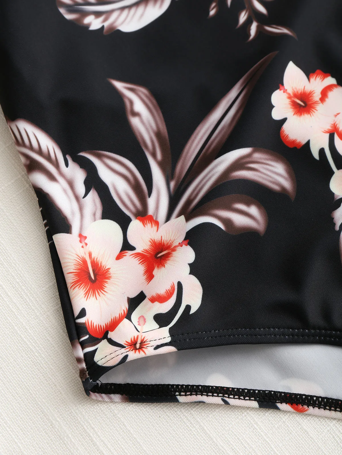 Пикантный слитный купальник закрытый большого размера с принтом женские