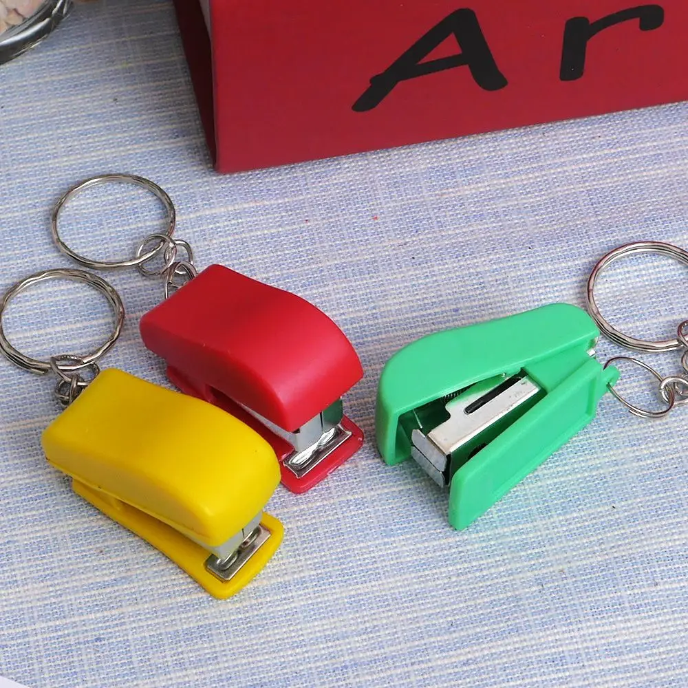 

1PCS Mini Stapler Plastic Stationery Set Kawaii Stapler Paper Office Accessories About 100Pcs Staples DropSHIPPING