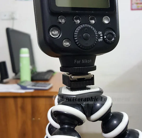 Оптовая продажа 50 шт. для вспышки Yongnuo Speedlite Универсальное крепление адаптер