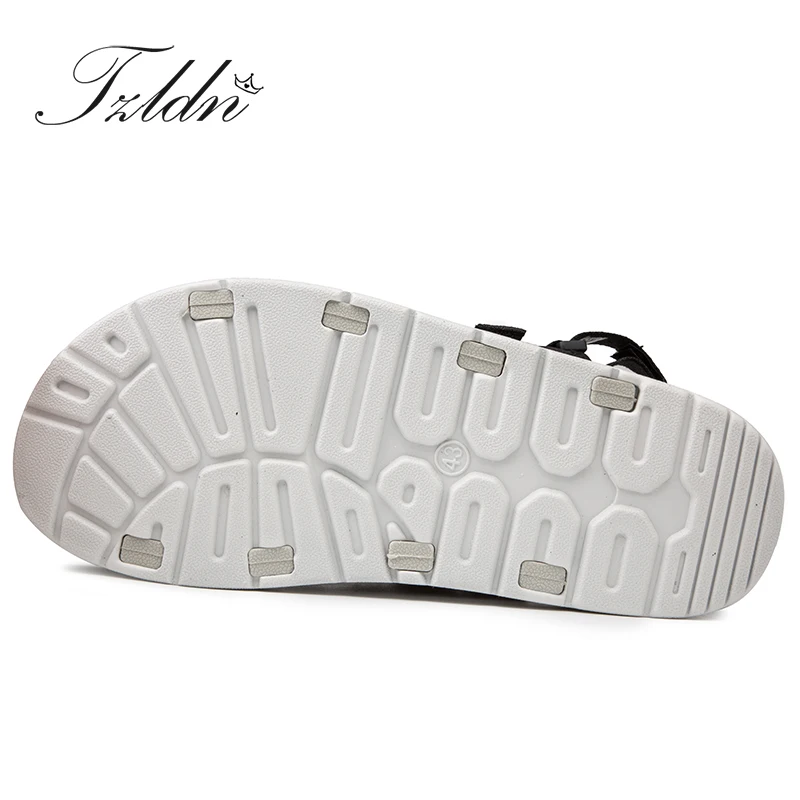 

Fashion Summer Sandals 2019 Men's Sandals Classic Roman Men Shoes Summer Flip Flops Black Flat Sandals Men Water Trekking Sandal