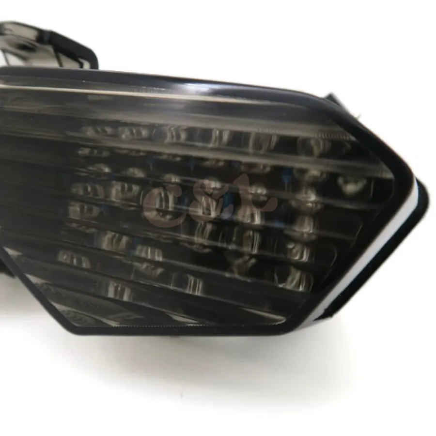 Мотоциклетный задний фонарь с дымовым светодиодным сигналом поворота