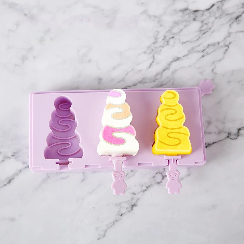 1Pcs Homemade Food Grade Silicone Ice Cream Molds Reusable Ice Cream Tray Popsicle Molds With 50 Wood Sticks For Summer