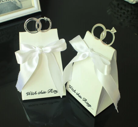 100 шт Новое прибытие кольцо с прозрачным бриллиантом стиль белая коробка конфет