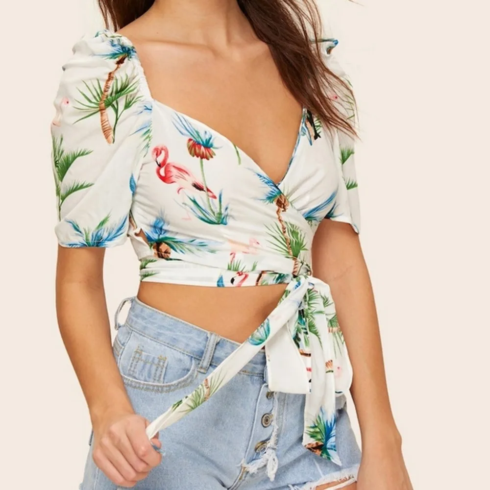 Блузка женская с цветочным принтом Черная | Женская одежда