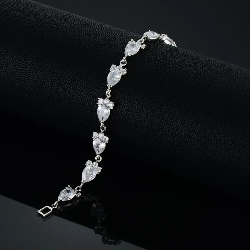 Роскошный браслет для женщин трендовый Топ кристалл сердце шарм Braclets с титановым