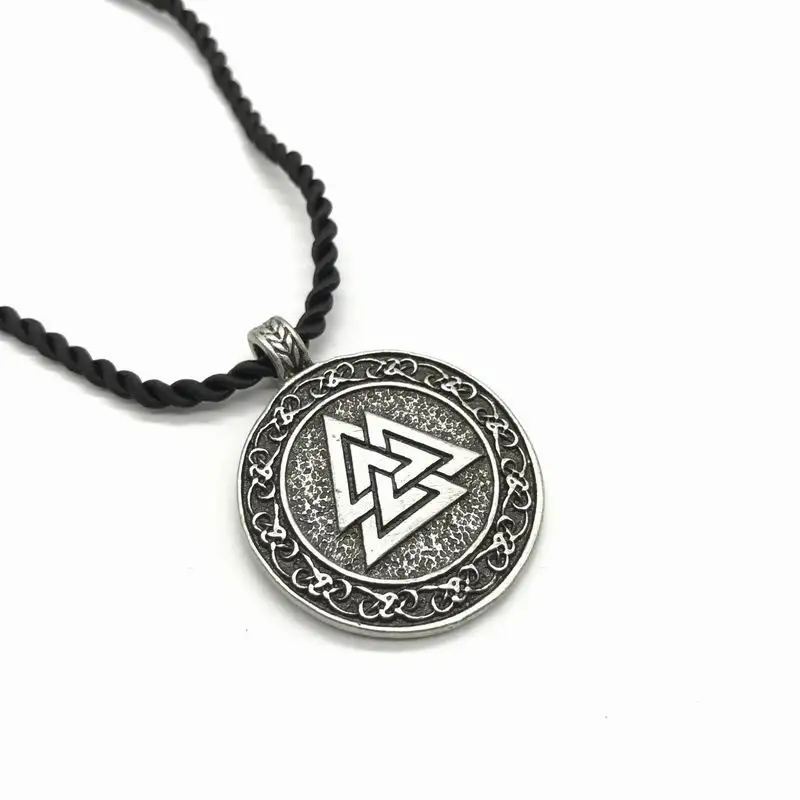 2018 Новое поступление круглый символ Valknut Мужская футболка с викингом ожерелье