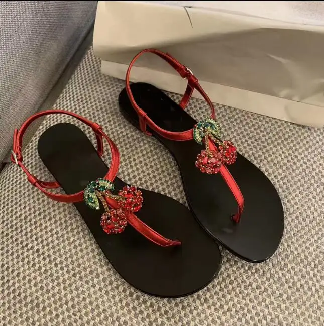 Летние сандалии на плоской подошве женские гладиаторы с Т образным ремешком