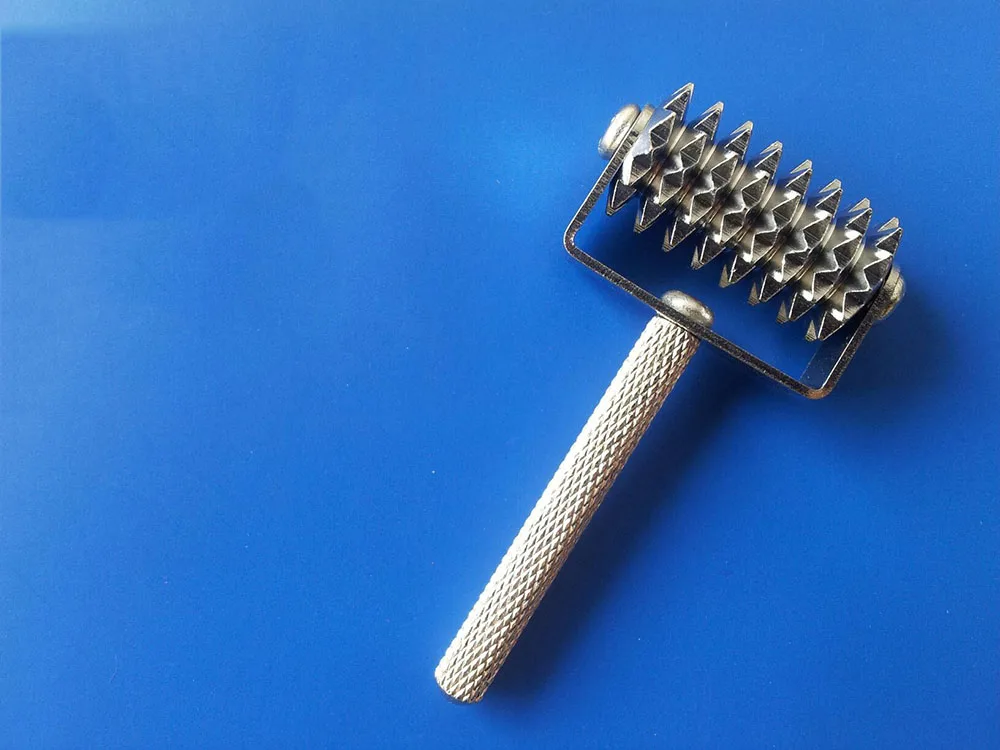 Косметический ролик для удаления косметики длиной 65 мм импортный металлический