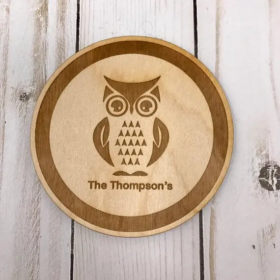 Персонализированные лазерные гравированные деревянные горки с дизайном