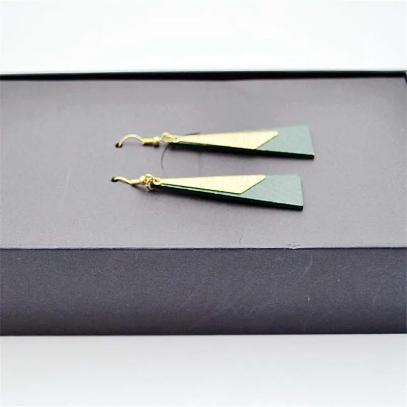 2017 Бесплатная доставка модные новые женские ювелирные изделия Новые Треугольные