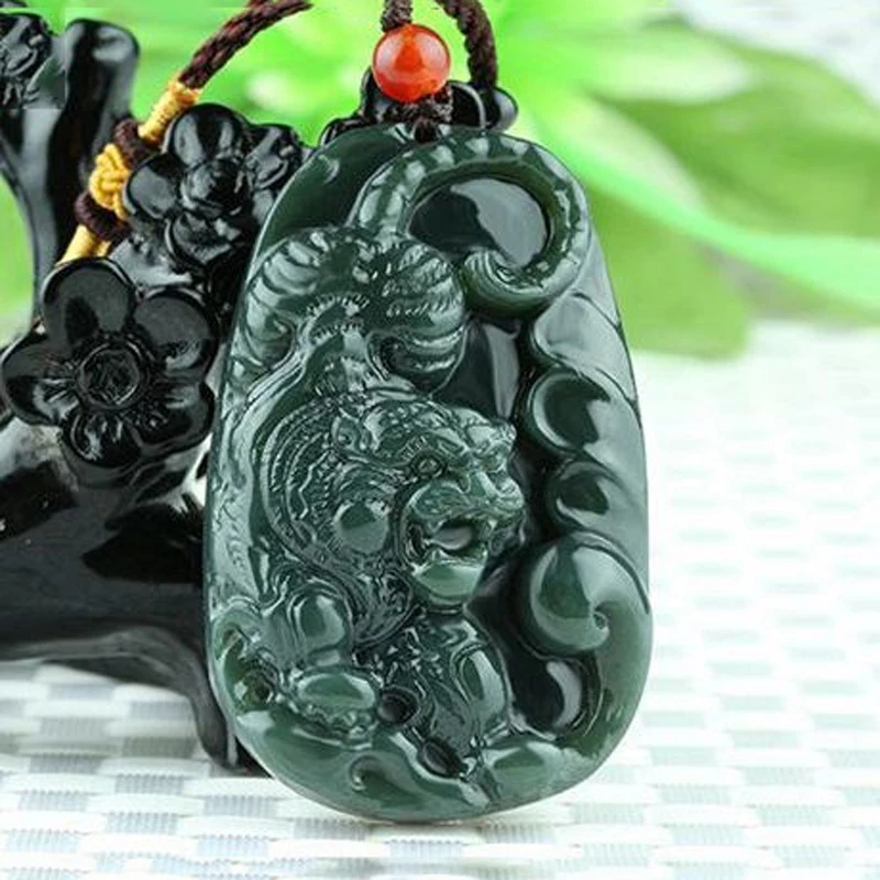 

KYSZDL Natural Hetian stone hand-carved yu stone zodiac tiger pendant necklace men and women yu stone jewelry gift free rope