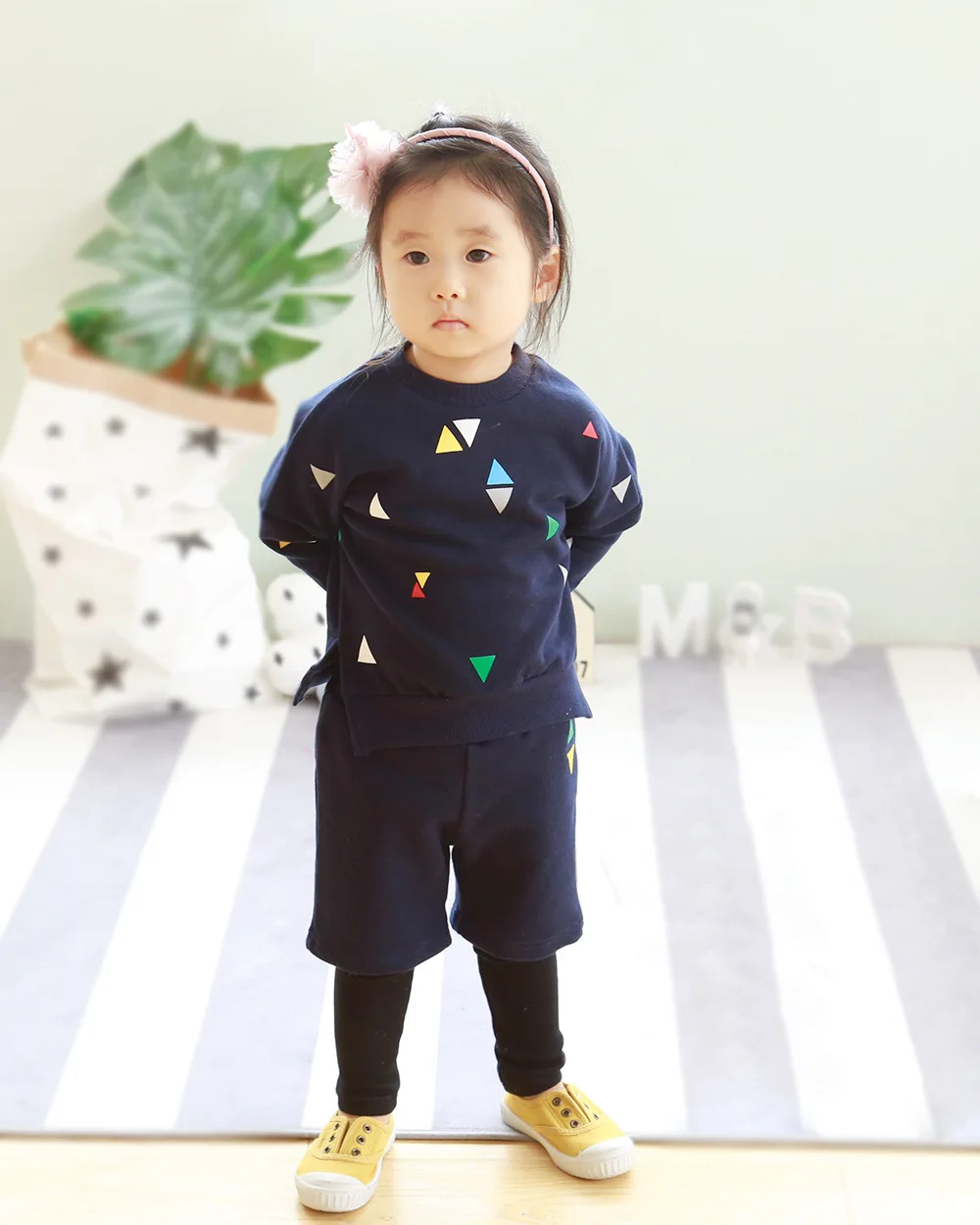 

Family Matching Clothes Sweater Mother Father Daughter Son Clothing Spot Prints Family Look Adult 1pcs Kids Set Children Fashion