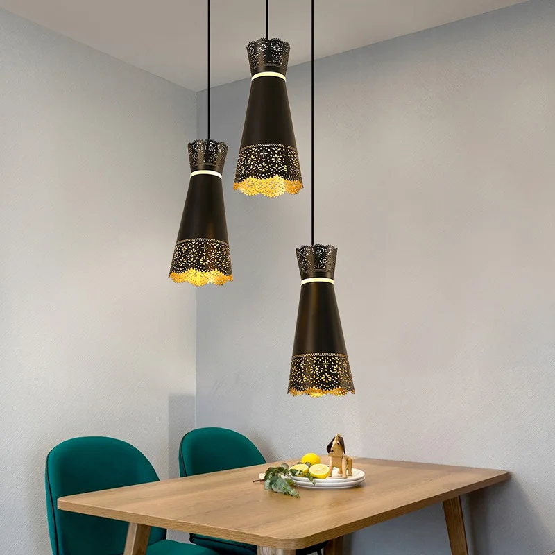 Restaurant chandelier Nordic simple creative dining room lighting cafe bar wrought iron three-head disc | Освещение