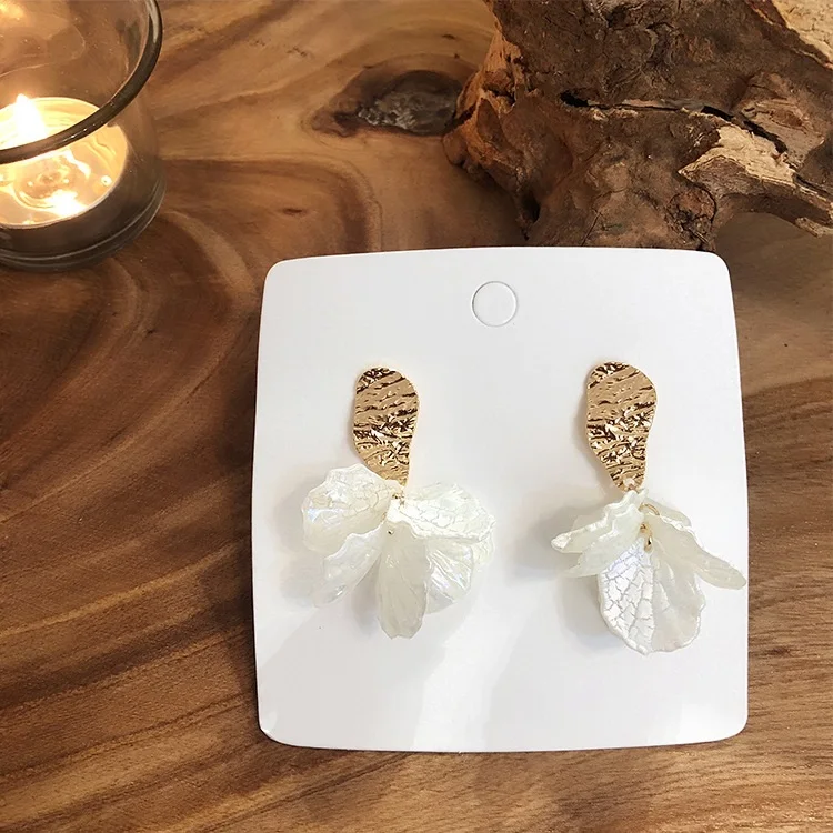 Серьги капельки в виде цветов из акрила золотого цвета Винтажные серьги для