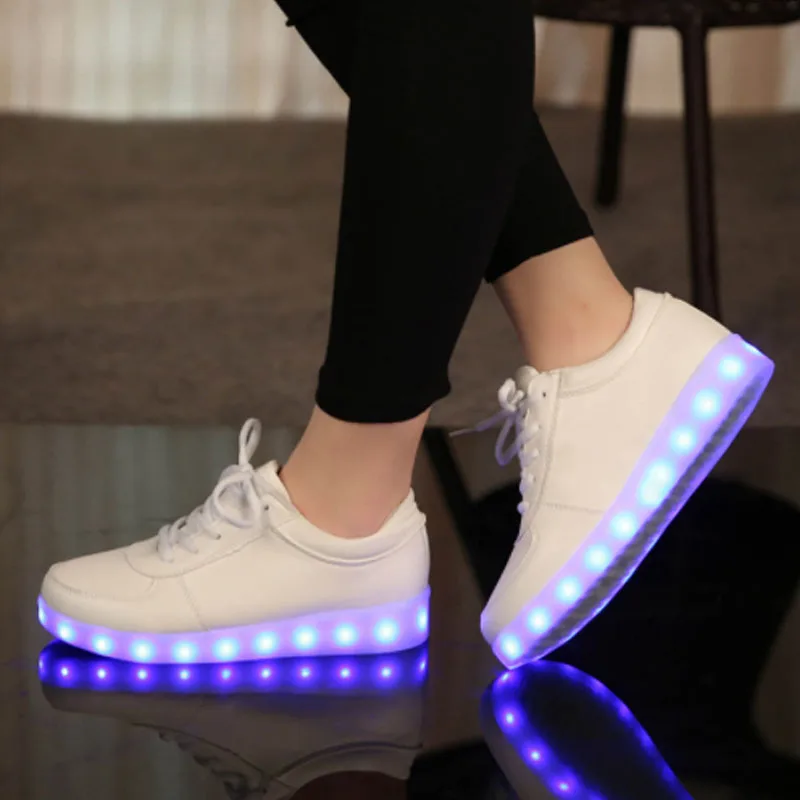 Children's casual shoes LED children's lighting Casual sports Luminous shoe basket type |