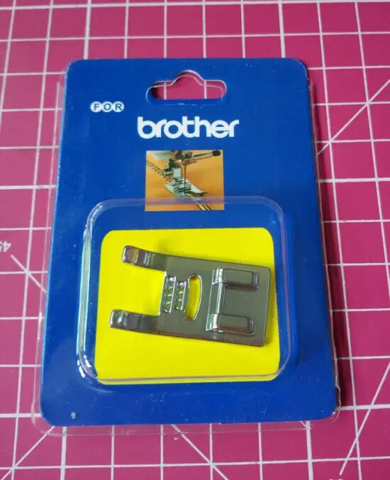 Прижимная лапка XC1961-002 для бытовых швейных машин, 7 отверстий