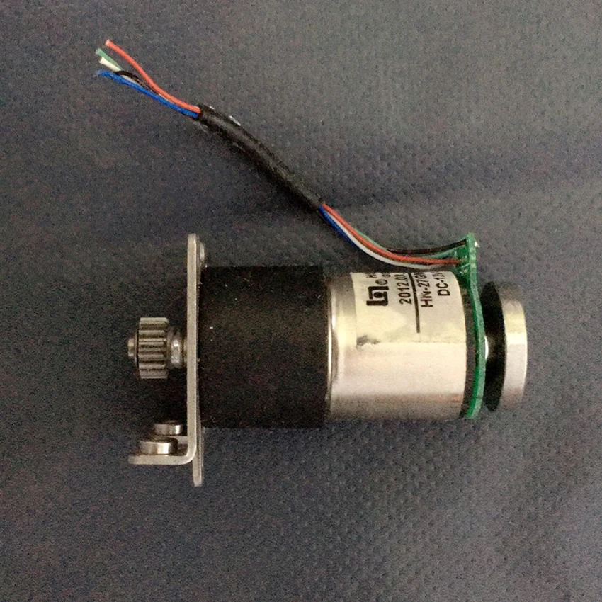 DC Шестерни двигатель с датчиком все металлические Шестерни DC 12V Шестерни ed мотор кодового диска Скорость Тесты автомобиля/робот 70 об./мин. Передаточное отношение: 1: 90