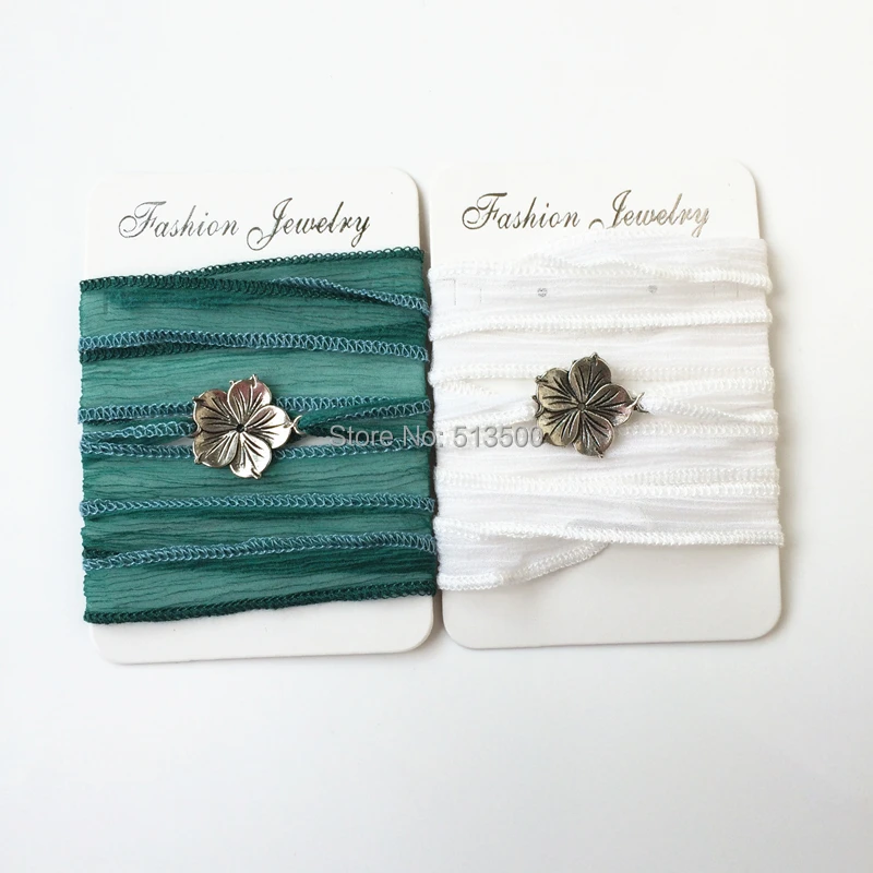 Белый и зеленый цвет на выбор браслет из натурального шелка с подвеской