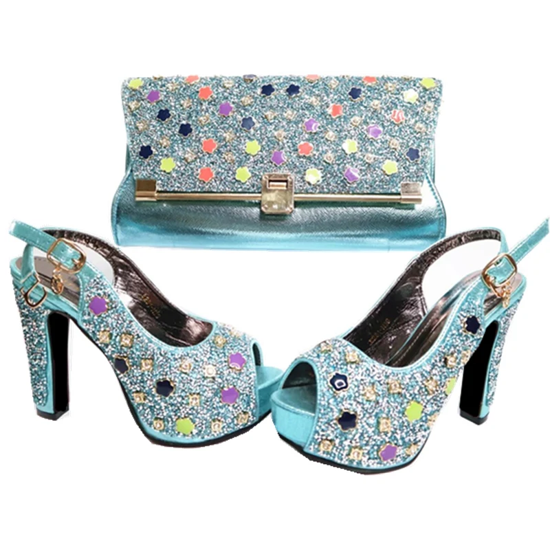 Африканка итальянка комплект из стильных босоножек без задника в африканском