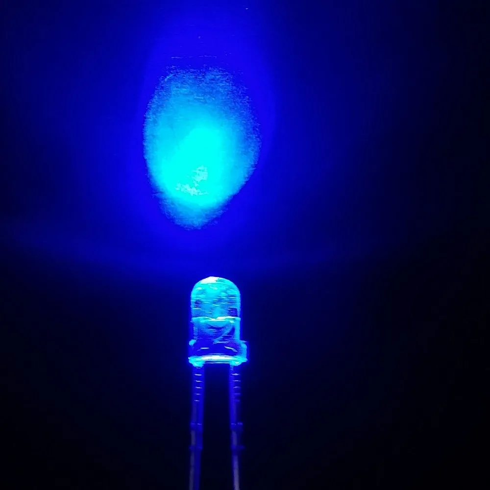 

1000PC 5MM white hair blue lamp long foot LED light emitting diode bead bright F5 white hair blue head spotlight transparent 3V