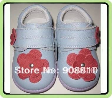 Детская обувь из натуральной кожи детская синего цвета с красными цветами и