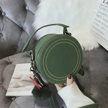 2019 женская маленькая круглая сумка модная дамская на заклепках Сумка тоут