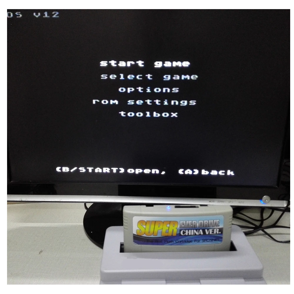 16 битная развлекательная система ТВ/видеоигра консоль (два контроллера) играть