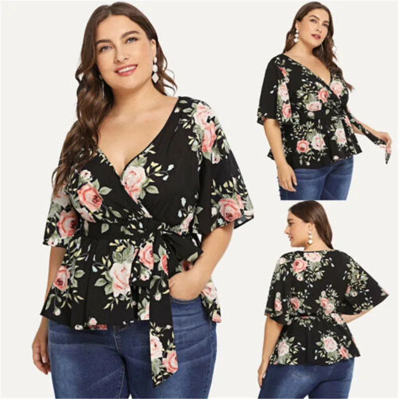 Блузка женская летняя с треугольным вырезом и бантом цветочным принтом коротким