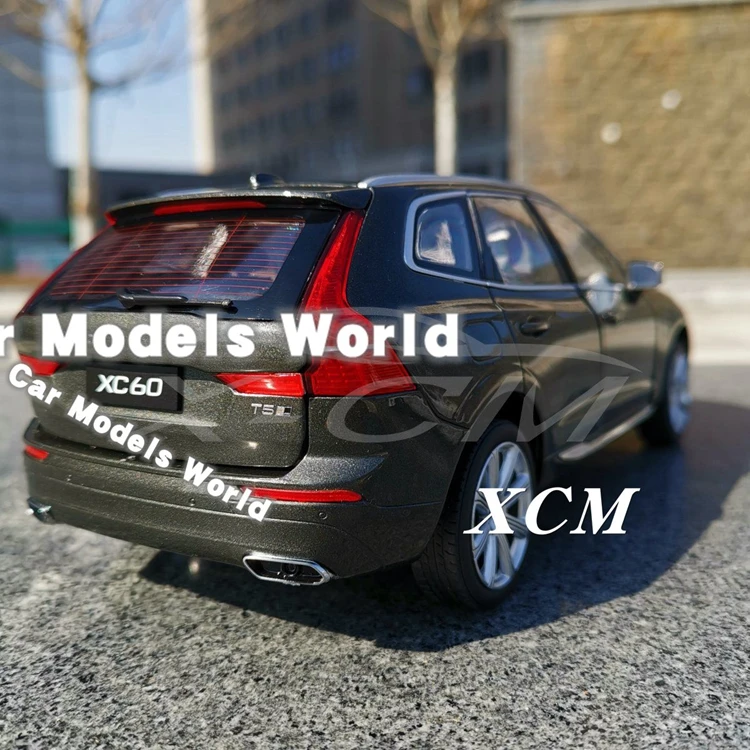 Литая модель автомобиля для XC60 Deluxe Edition 1:18+ маленький подарок