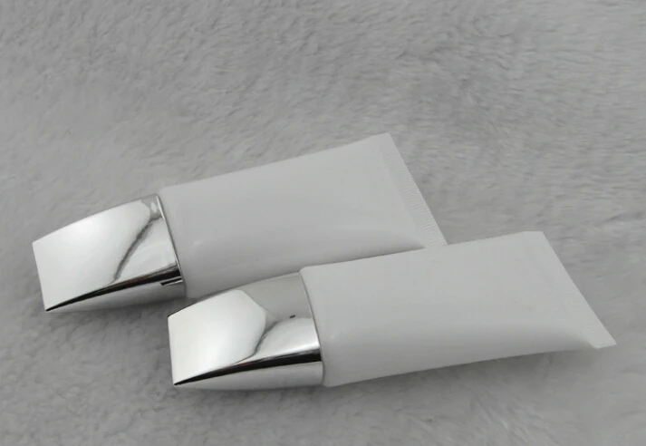 

new items !!30ml flat shape white soft tube or mildy wash tube or butter or handcream tube with silver lid for BB Cream use