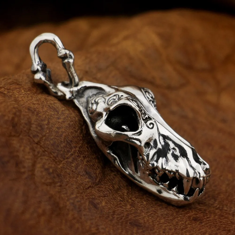 

LINSION 925 Sterling Silver Wolf Head Bone Pendant Mens Biker Punk Style TA84