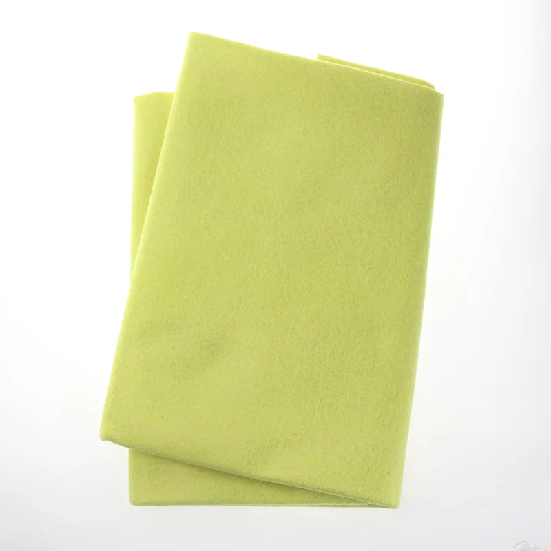 Light Yellow 90x92 см мягкая фетровая ткань чистый цвет нетканые DIY Швейные игрушки, ремесла куклы для новогоднего украшения дома 1,5 мм толстый фетр 1 лист - Цвет: Light Yellow