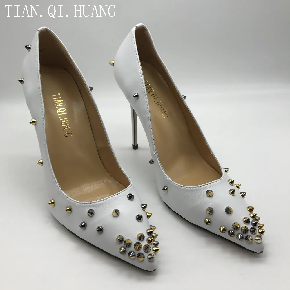 Туфли лодочки женские свадебные с заклепками высокий каблук заостренный носок