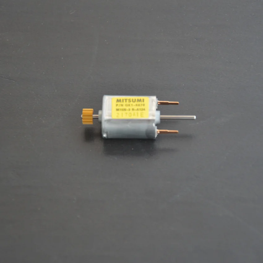 Бесплатная доставка 5 шт. карбоновая щетка микро мотор 12 В 030 железный задняя