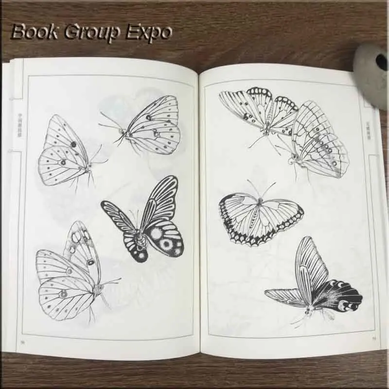 Книга для раскрашивания с сотнями бабочек от Liu Qinfang книга релаксации и