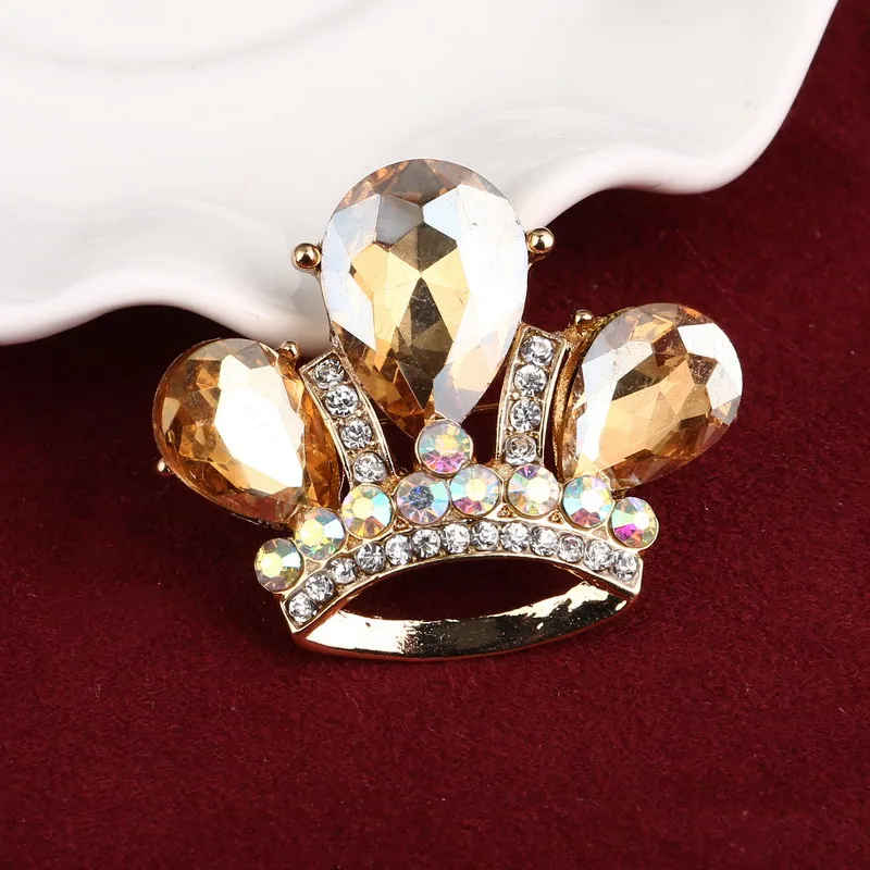 Синтетические стразы Цветочная рубашка брошь на воротник Корейская корона