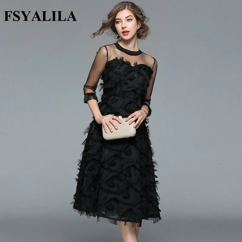 Черное платье с бахромой в стиле пэчворк весна лето 2018 элегантное на молнии