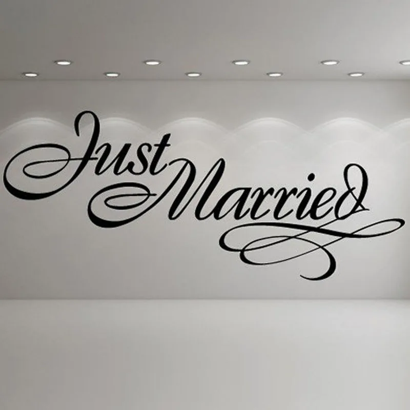 

Just Married Elegant Sign Wedding Wall Stickers Occasion Decor Art Decals Quotes Wedding Party Decoration Vinyl Art Mural DS01