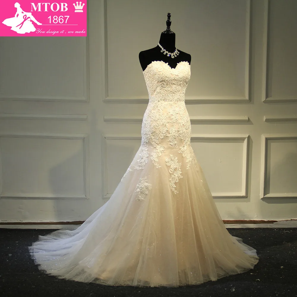 Дизайнерское привлекательное кружевное свадебное платье с юбкой-годе блестящее